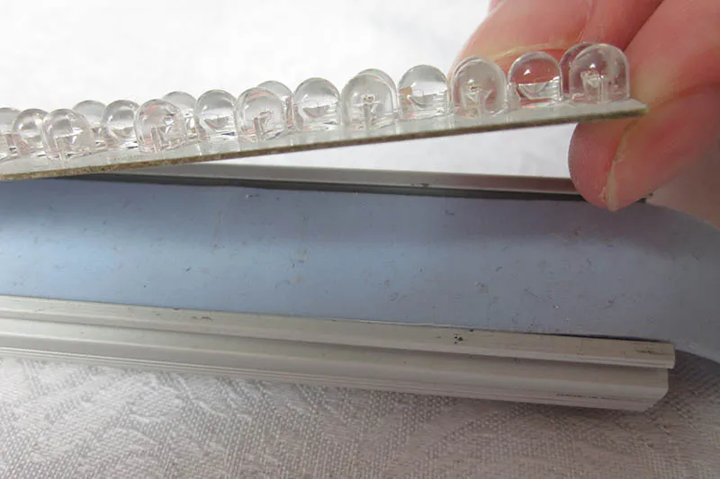 Improper surface pretreatment for the installation of high-power LED thermal pads